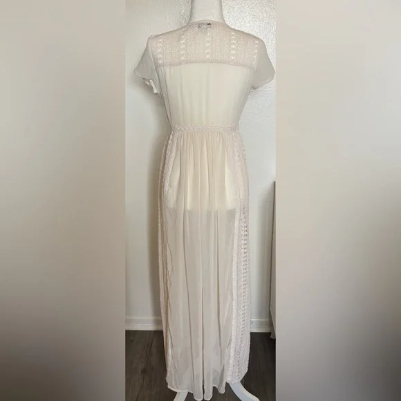 LC Runway Womens Sheer Lace Maxi - Picture 2 of 4